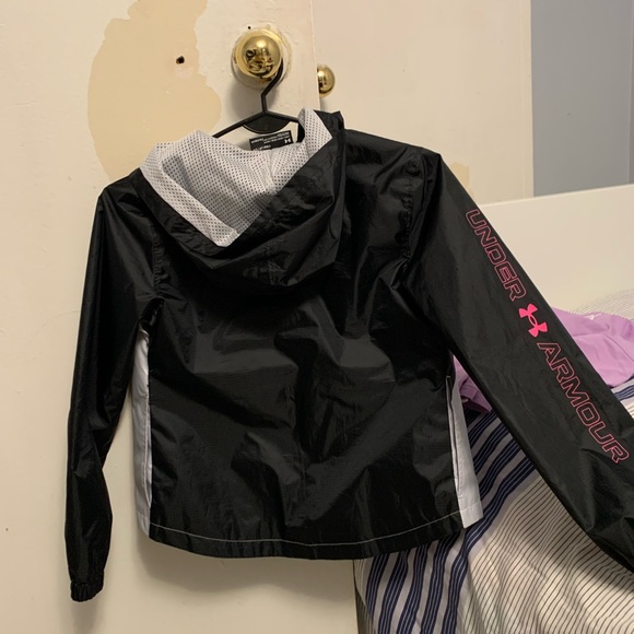 It new it’s used us a new just get small for my daughter - Picture 4 of 4